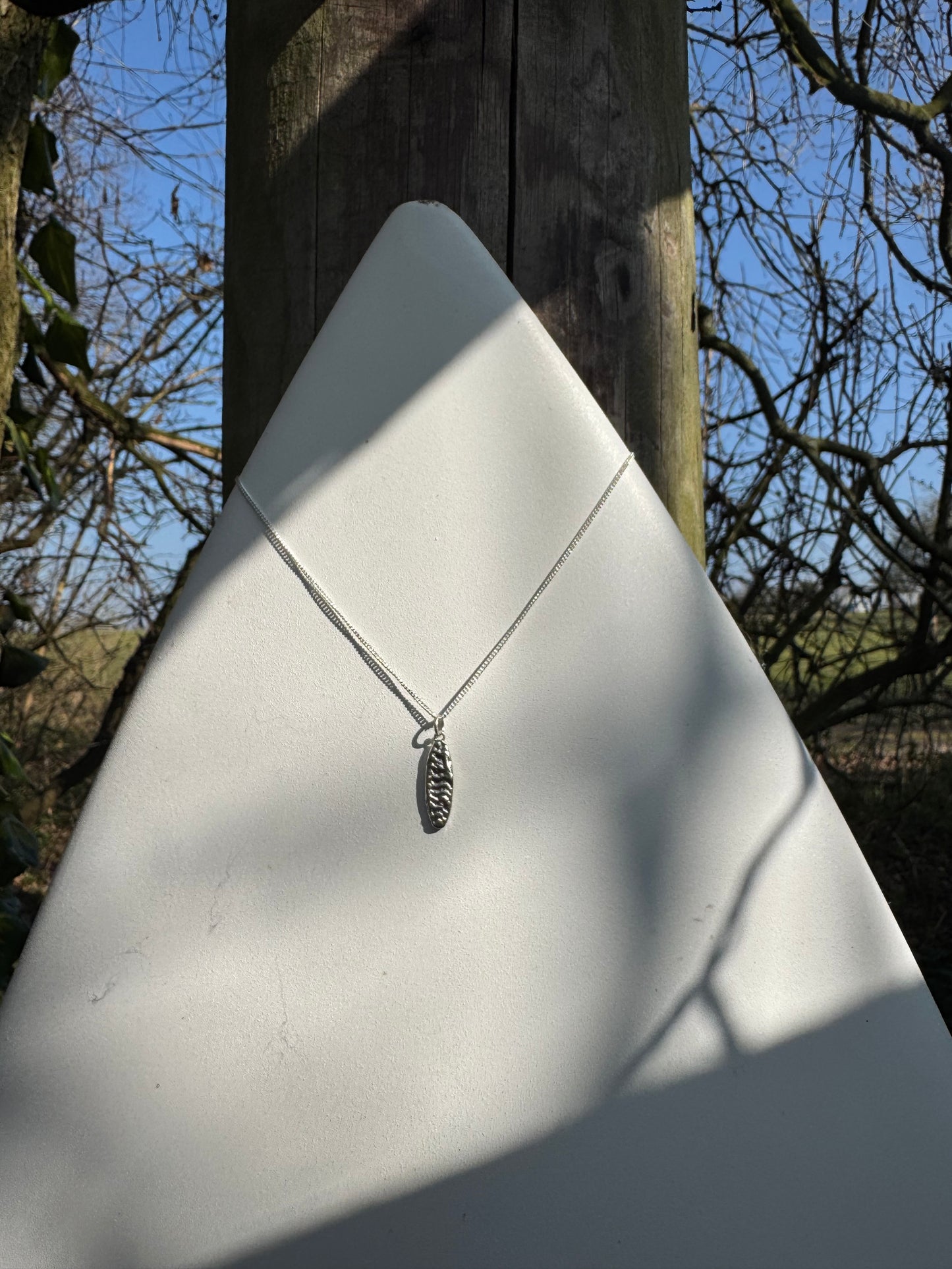 Surf board necklace